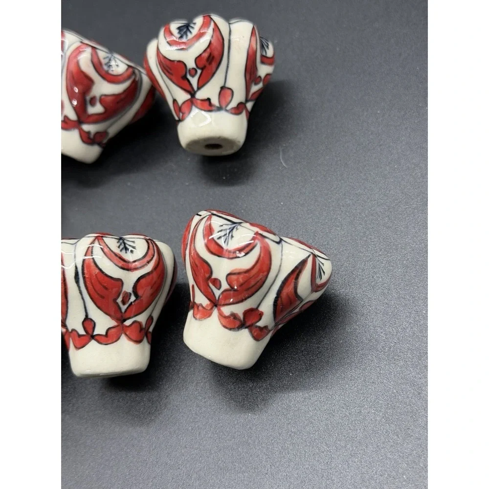 VTG Flower Shaped Ceramic Hand Painted Floral Drawer Knobs  With Bolts  Set Of 8